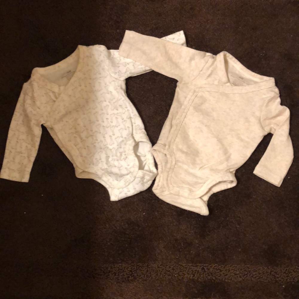 New born bodysuits